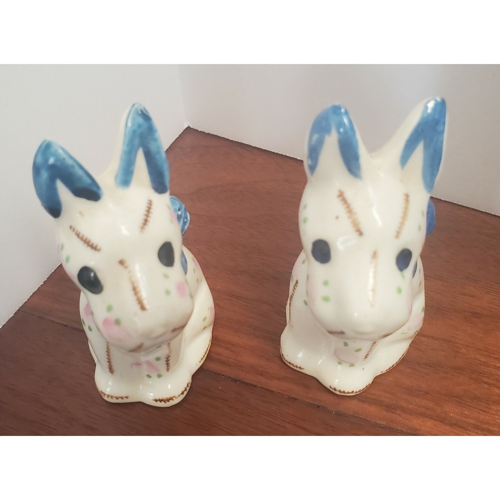 Vintage Cat salt‎ and pepper shakers Japan  with stoppers